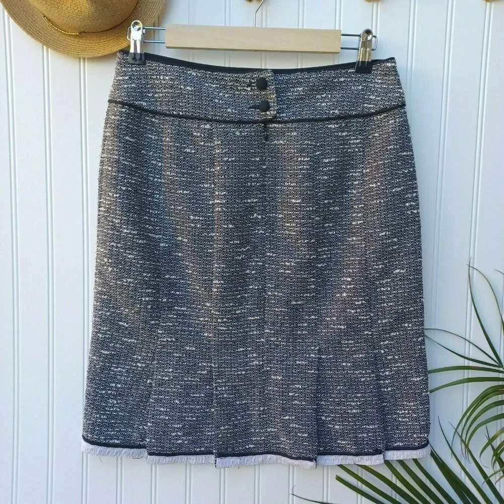Nanette Lepore Pencil Skirt Size 6 Black White Tweed Kick Pleats Retro Wiggle - Picture 6 of 10